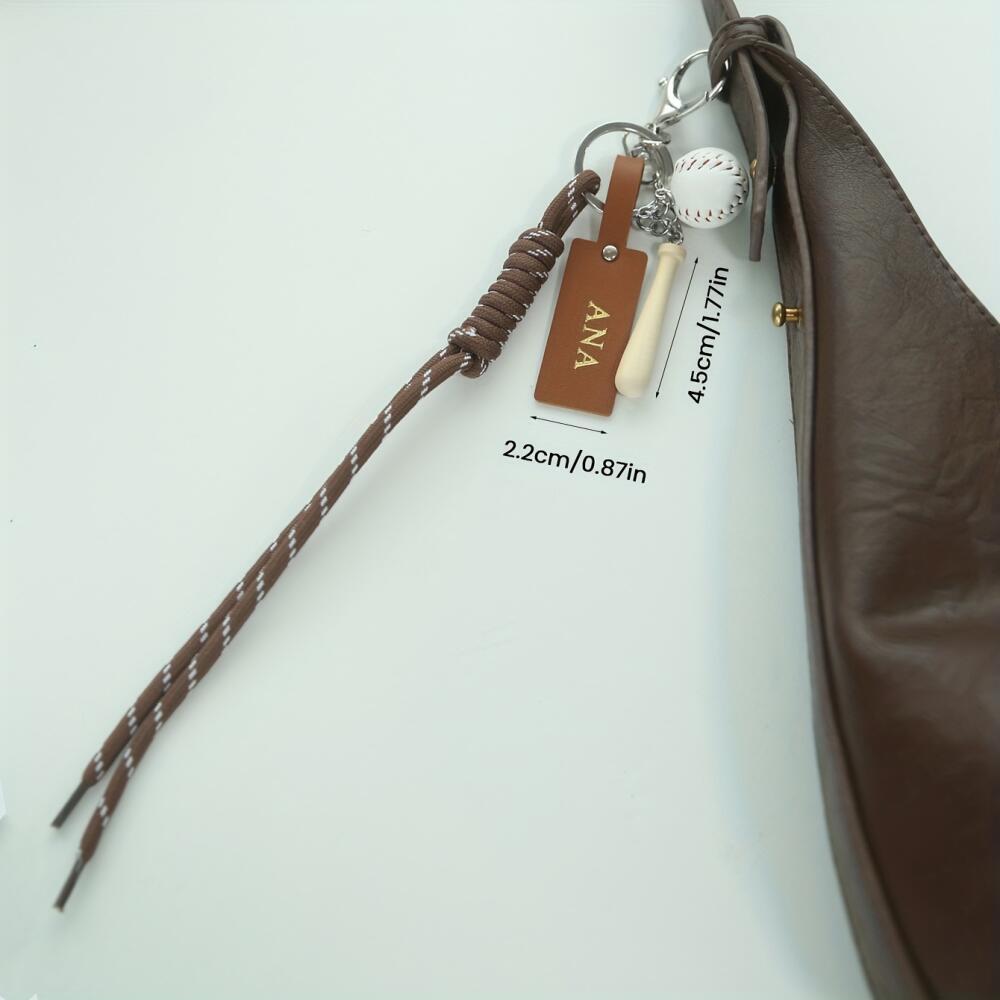Spersonalizowany brelok sporto – Monogram Keychain Leather recenzja i cena