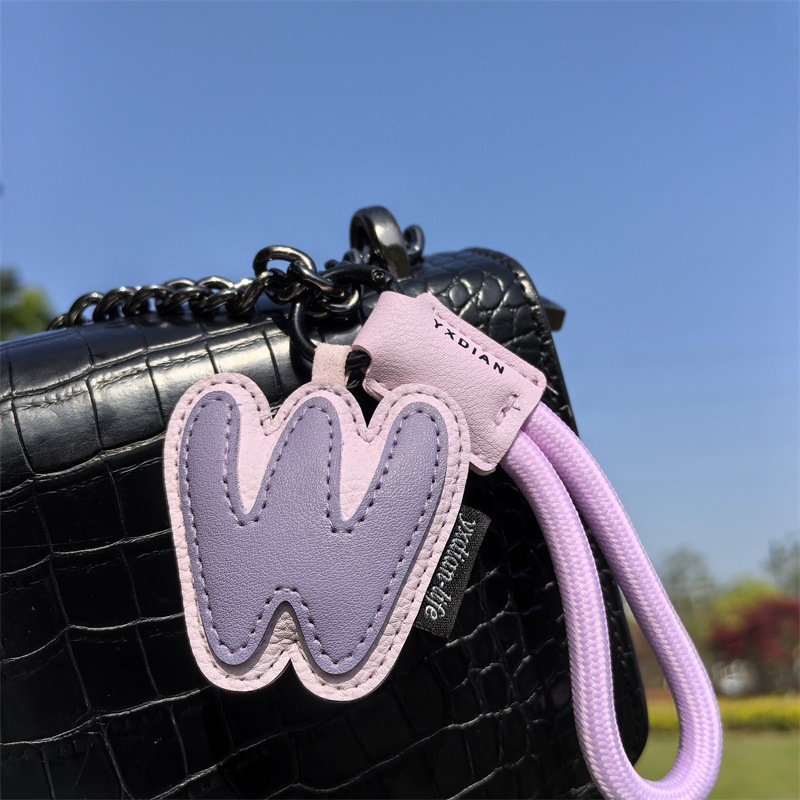 Brelok Skórzany Inicjały A-Z P – Monogram Keychain Leather recenzja i cena